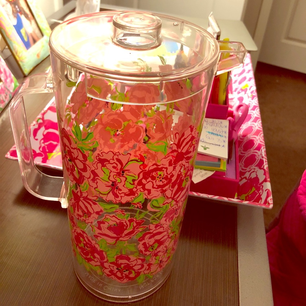 Lilly Pulitzer pitcher RARE